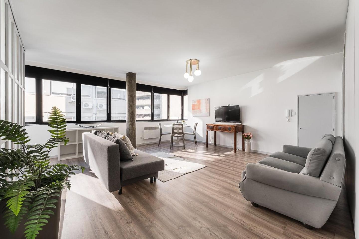 Guestready - Grayscale Apartment Porto Luaran gambar