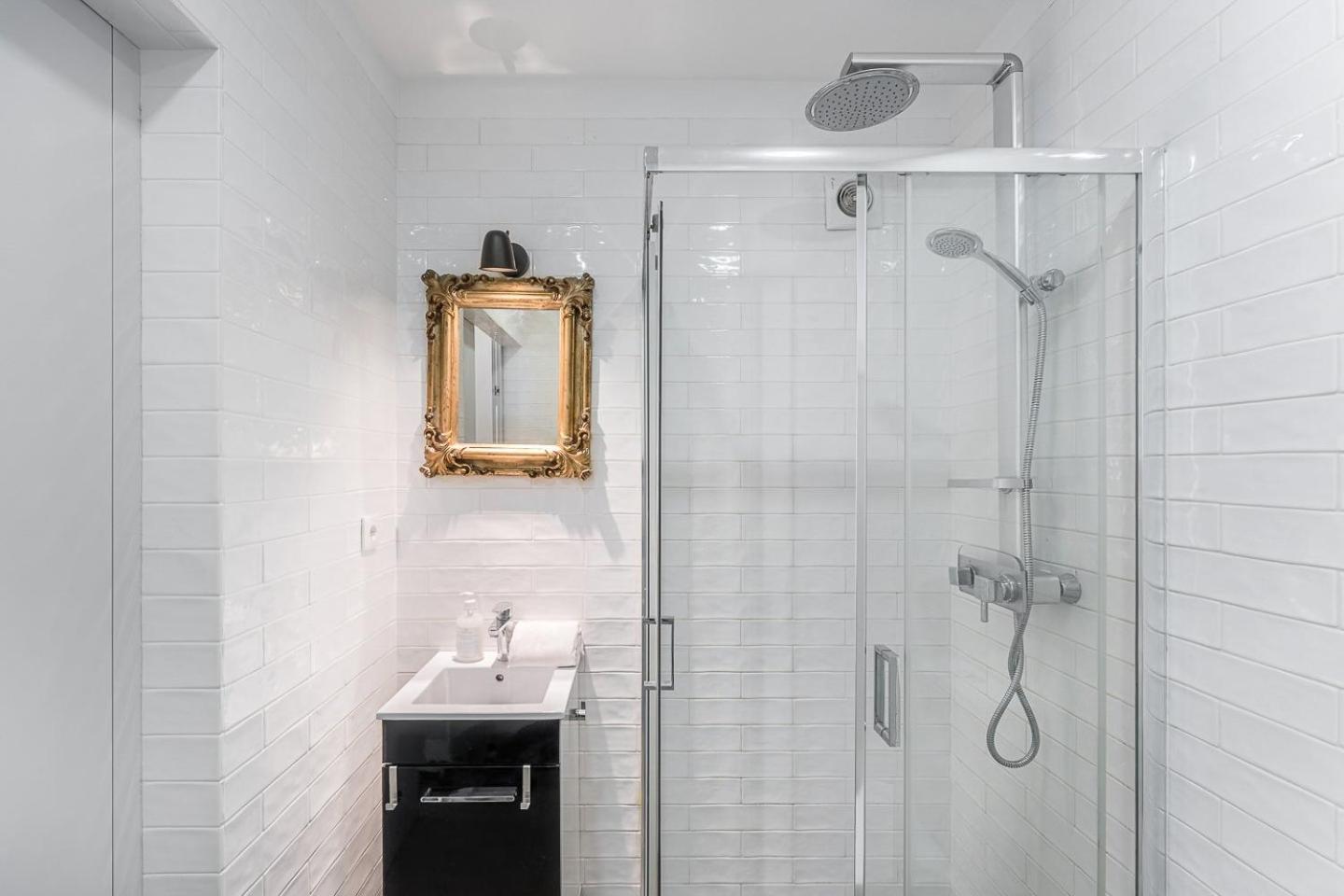 Guestready - Grayscale Apartment Porto Luaran gambar