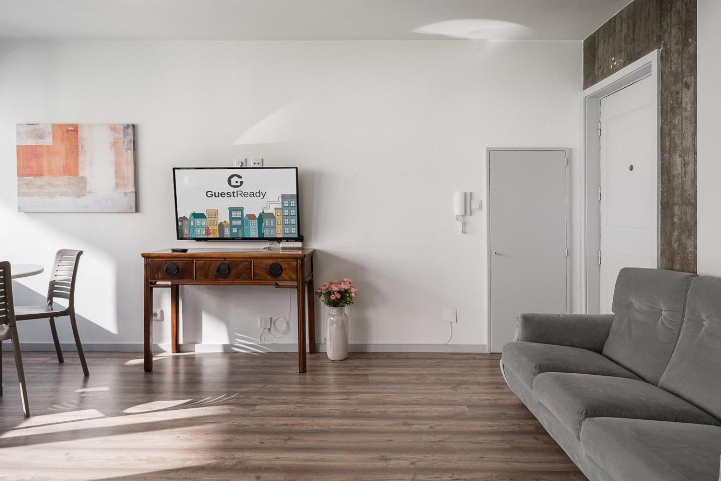 Guestready - Grayscale Apartment Porto Luaran gambar